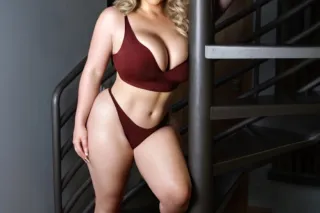 **** WARNING *** Busty HOT BLONDE--- Thick and curvy !! - Image 2